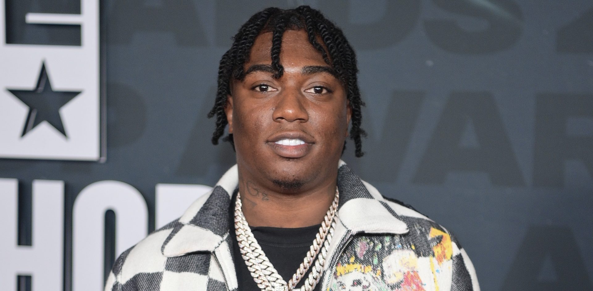 Fredo Bang Speculated To Be In Polyamorous Relationship With Married Mothers Of His Son, Rapper Says He’s Single