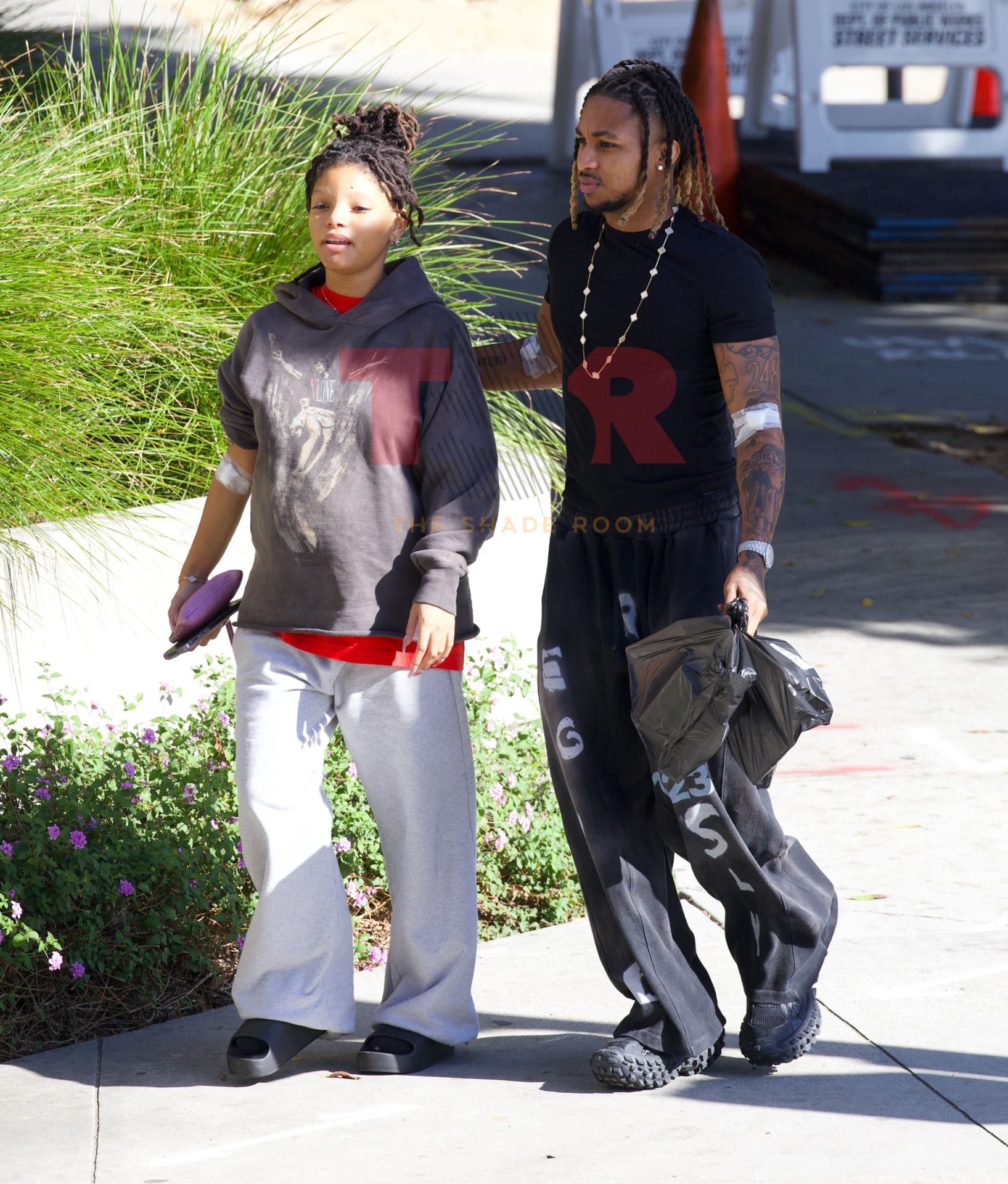 Halle Bailey Baby Bump Pregnant Outing Boyfriend DDG