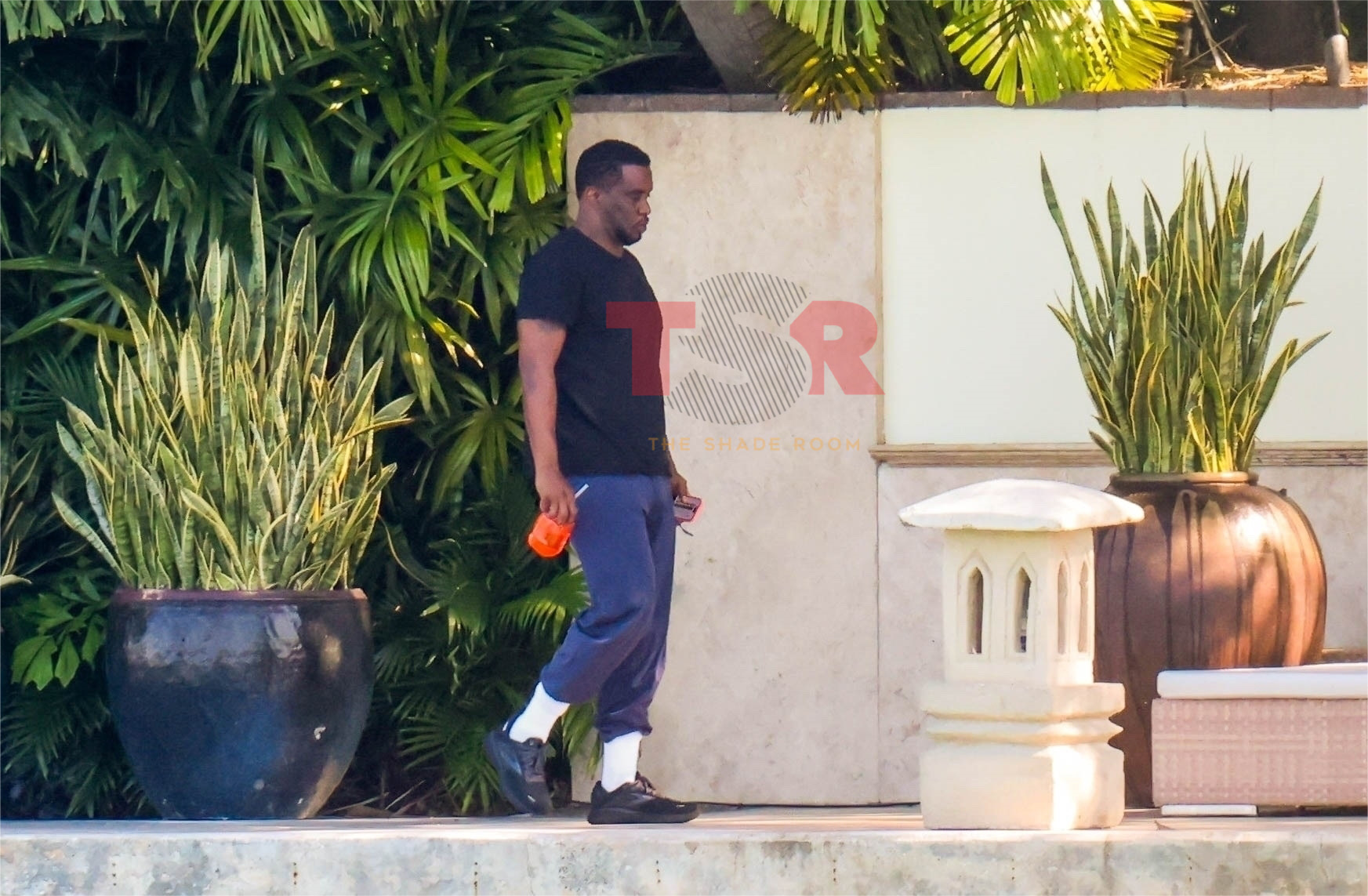 Diddy Pictured For The First Time Since Cassie Lawsuit & Settlement (Exclusive Photos)
