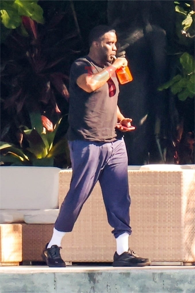 Diddy Pictured For The First Time Since Cassie Lawsuit & Settlement (Exclusive Photos)